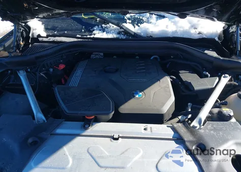 2021 BMW X3 xDrive30I z USA, uszkodzony, nr VIN 5UXTY5C07M9G01228